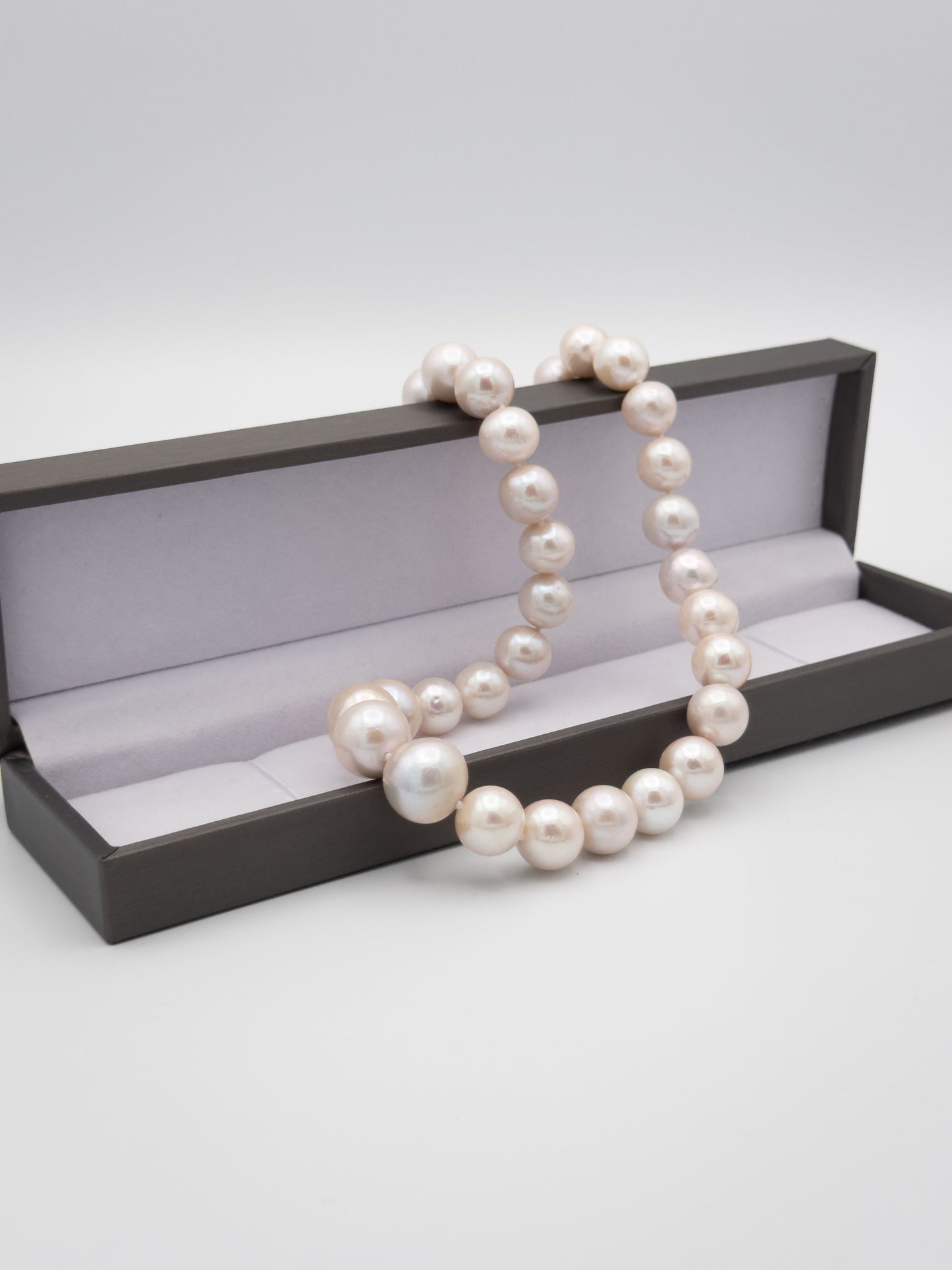 12-15.5mm Round Natural White Pearl Necklace