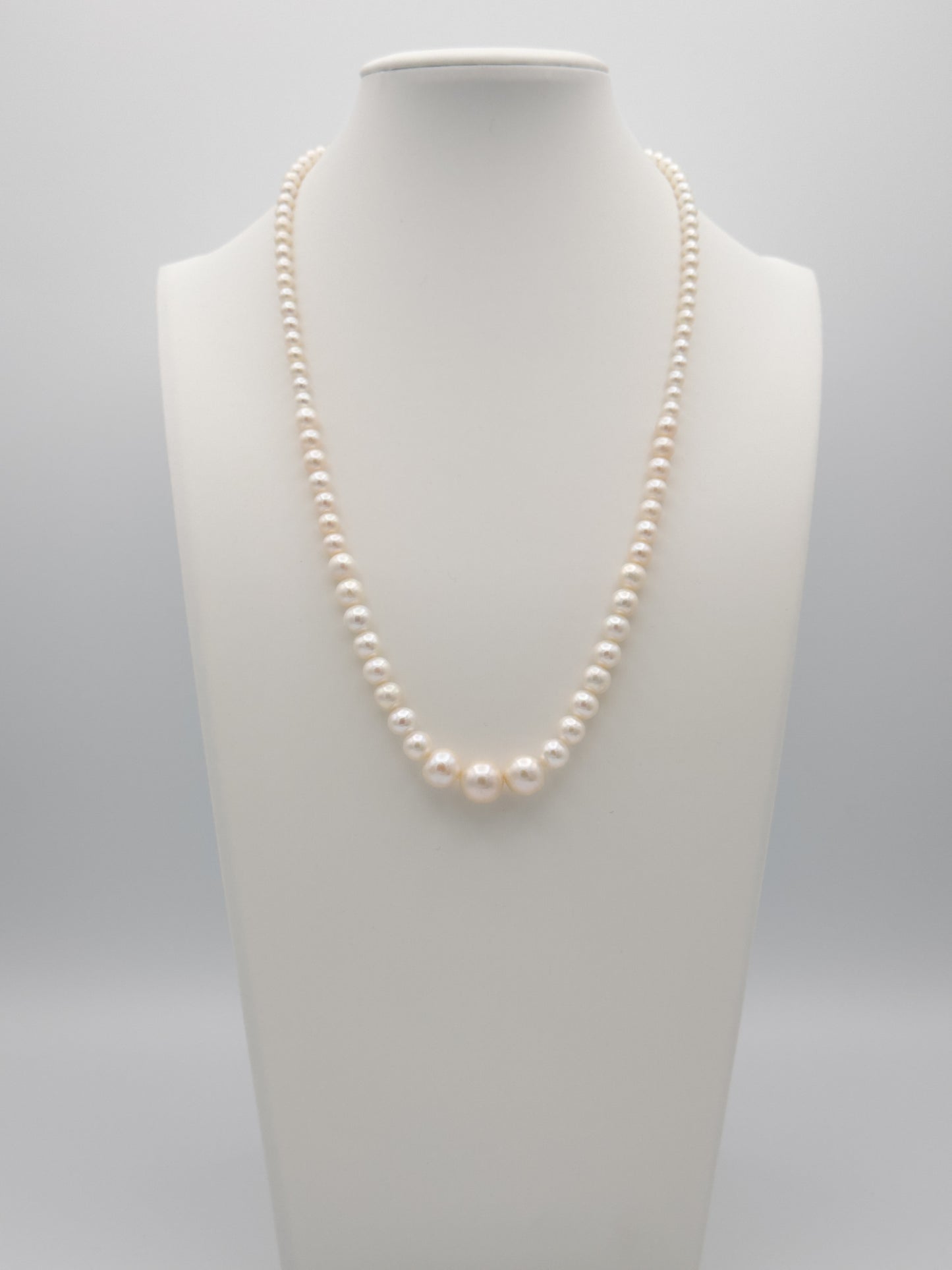 4.5-11mm Round Graduated Natural White Pearl Necklace