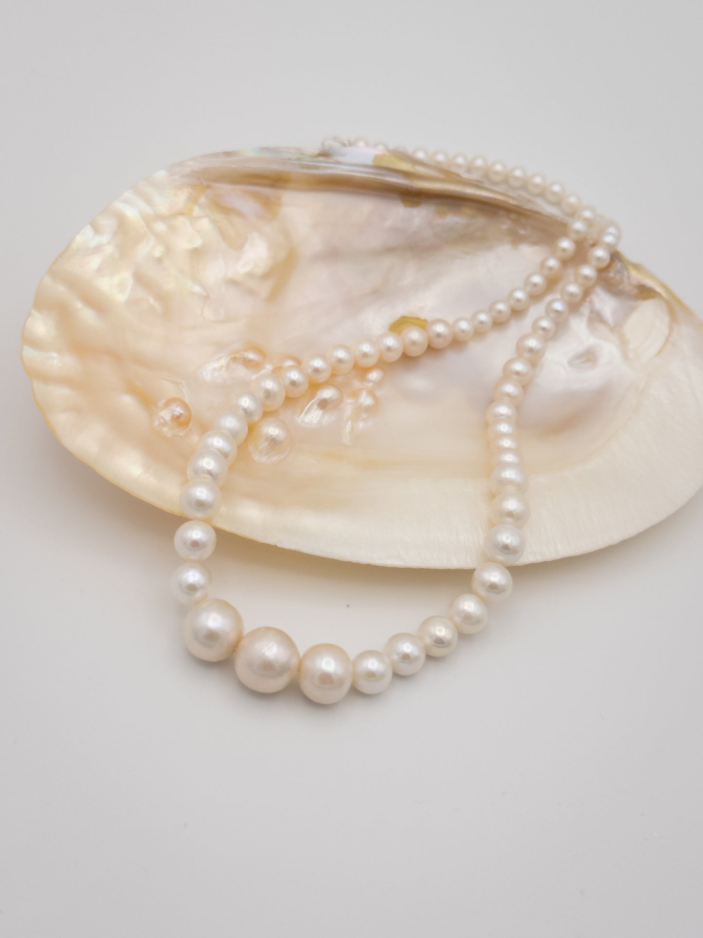 4.5-11mm Round Graduated Natural White Pearl Necklace